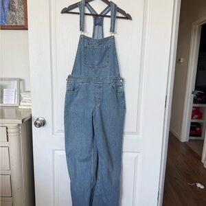 Hollister relaxed fit Denim Overalls sz M